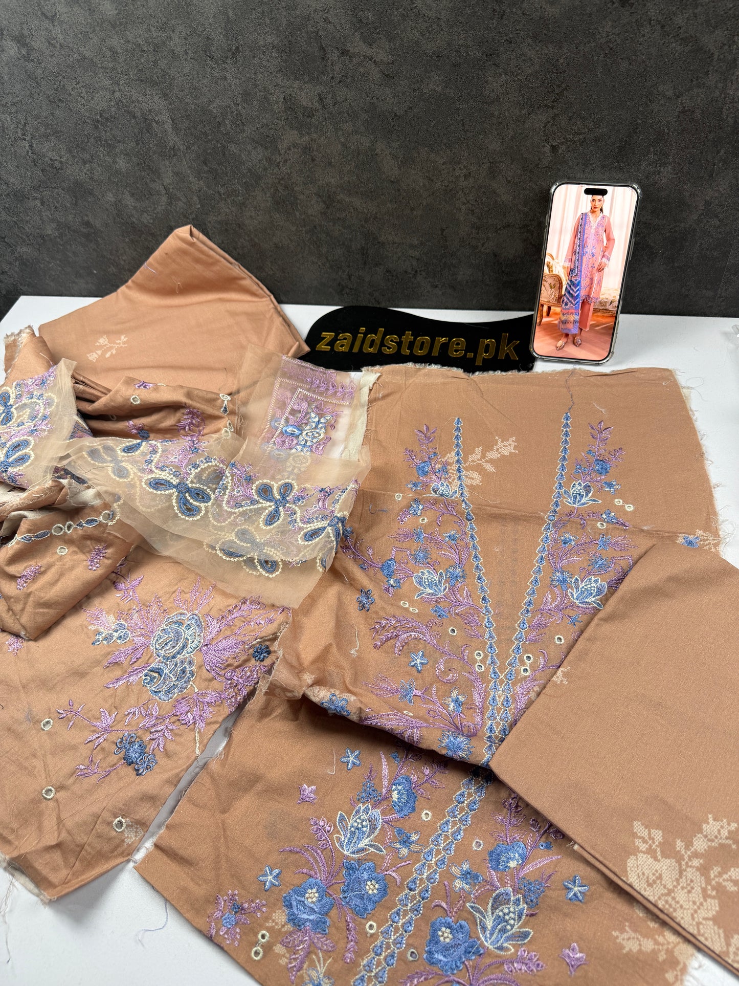 Roheenaz Cambric (2pc)