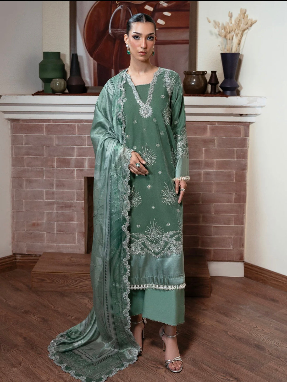 Velvet Faiza Faisal (Fresh)