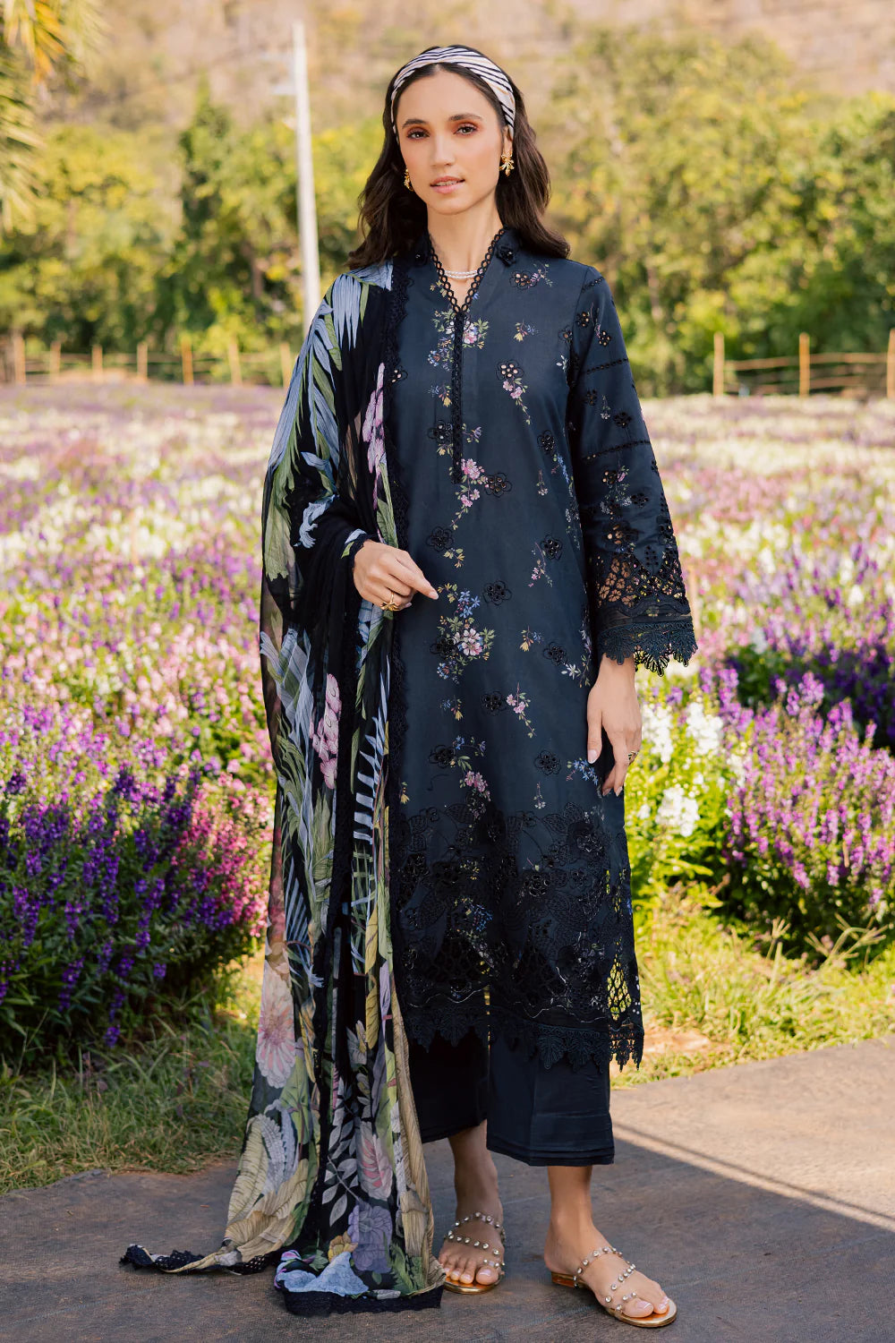 Qalamakar Lawn 3pc (Bgrade)